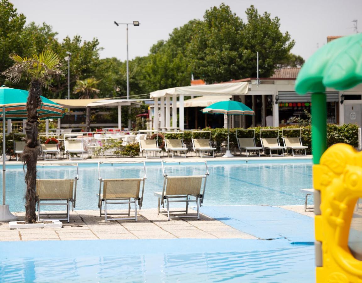 Camping Classe Village Lido di Dante Luaran gambar